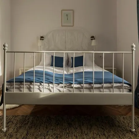 Lenka Bed & Breakfast *