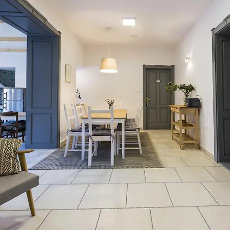 Bed & Breakfast Lenka